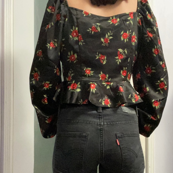 Satin crop top - Picture 4 of 4